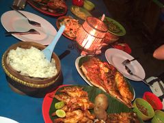 -Lia Cafe