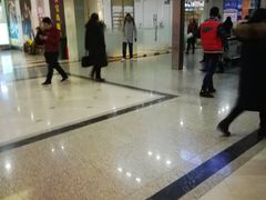 店内环境-第5大道精品休闲购物广场