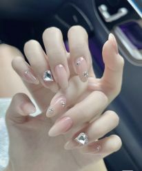 -1T·1M 日式美甲美睫