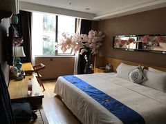 -泸州唯逸酒店(大山坪警察学院店)