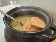 莲藕煲鸡脚-文记壹心鸡(宝华路店)