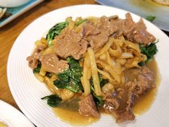 芥蓝炒牛肉-唔止卤嘢·潮州府城菜(鹭江店)