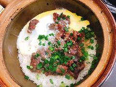 窝蛋牛肉饭-红星光发煲仔饭(文海店)