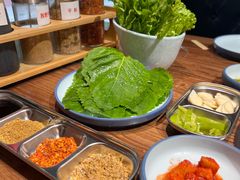 -明洞阿姨·韩式酱蟹烤肉·创意料理(三元桥店)