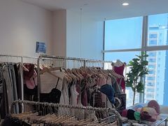 -眷顾自助服装工作室(中南金石国际广场A座店)