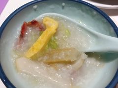 荔湾艇仔粥-龙记香港茶餐厅(久光百货店)