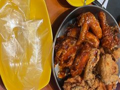 -BHC炸鸡(明洞总店)