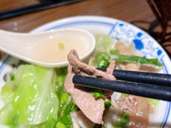 -肖四女乐山跷脚牛肉(世博源店)