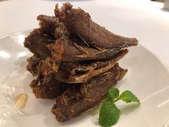 熏鱼-品悦酒店(三林古镇店)