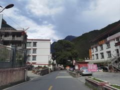 -亚拉雪山风景区