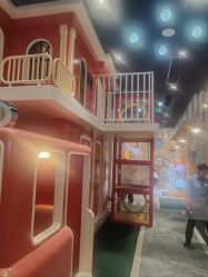 -奈尔宝·儿童乐园·亲子餐厅(华采天地店)