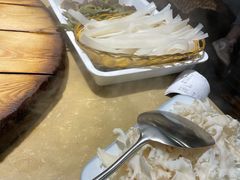 -万里闯关东铁锅炖菜馆(高新旗舰店)
