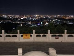 -定都峰