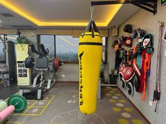 -迈劲健身专业私教(朝青汇店)