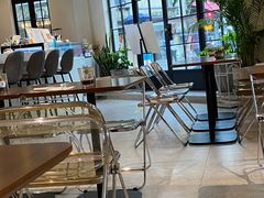 -Fridi Patisserie Cafe