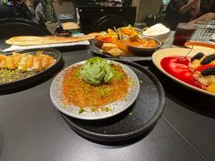 -肥肥虾庄·金牌油焖大虾(汉街SKP店)