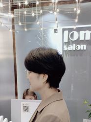 -Tloml salon