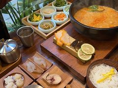 -银米·云南传统过桥米线(双廊黑金冠店)