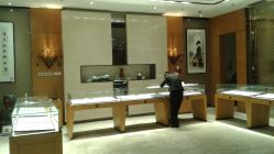 -北京七彩云南翡翠珠宝旗舰店(月坛店)
