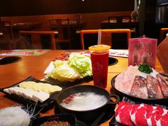 -呷哺呷哺(普陀乐购真北店)