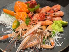 -铭牛烧肉·和牛海鲜自助(高新月牙湖店)