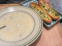 -玛格萝妮比萨屋(四平店)