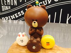 -LINE FRIENDS Garosu-gil Flagship Store
