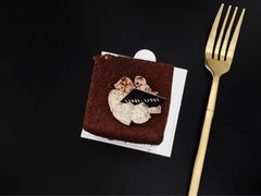 -UNI UNI(环亚凯瑟琳店)