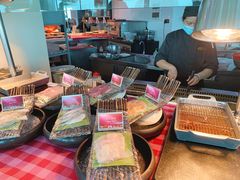 -亚洲国际大酒店·云顶阁旋转自助餐厅