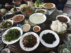 -岩保农家乐