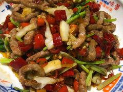 小炒黄牛肉-老妈私房鱼头(欧洲城店)