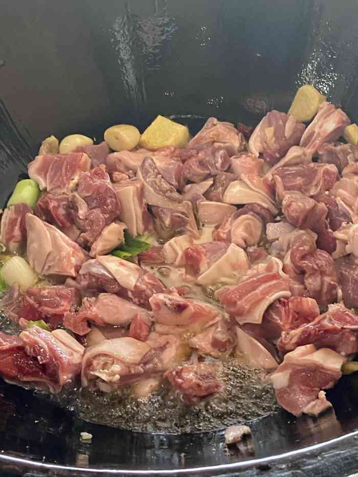 农家地锅羊肉馆(新宁路店)-"位置很偏但一定要订位才能吃上的羊肉馆.