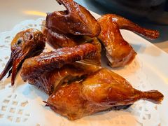 脆皮乳鸽-荣小馆(临海世纪花城店)