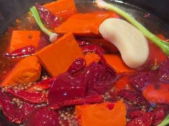 -牛市坎火锅(建设路店)