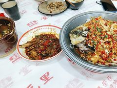 -堂瓦里·33年传统赣菜(第一街区店)