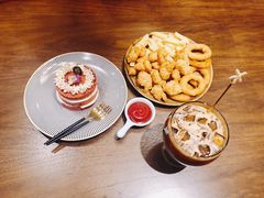 -ZING COFFEE 镜咖啡