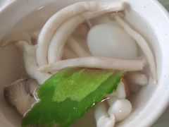 菌菇鸽蛋汤-花园茶楼(兴城西路店)