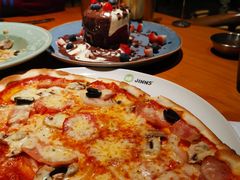 超级至尊披萨-JINNS锦时 steak&pizza(浸信会礼拜堂旧址店)