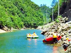 -安吉龙王山峡谷漂流