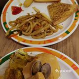 餐后孩子们依依不舍的离开了，约好下次还来吃