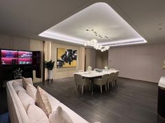-深圳国际会展中心希尔顿酒店(前海华发冰雪世界店)
