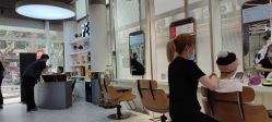 -PE SALON 