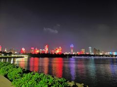 -万绿园