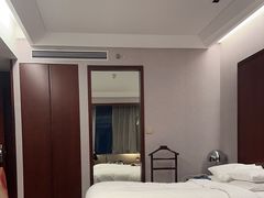 -上海龙之梦万丽酒店