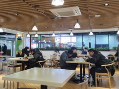 大堂-西苑美食城(龙湖星悦荟店)