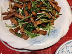 -吴记酱骨炖菜馆(西大直街店)