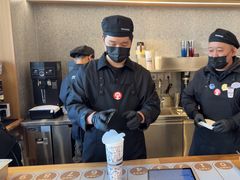 -霸王茶姬(云杉奥莱店)