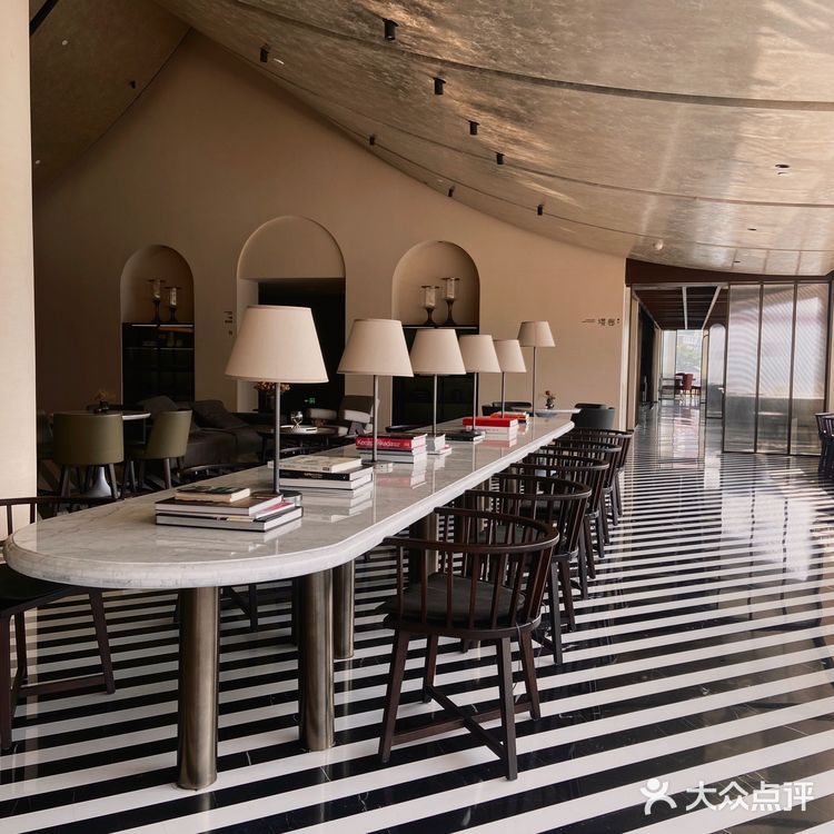 重庆探店｜坐拥一线江景滴品质下午茶