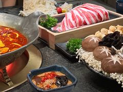 -湊湊火锅·茶憩(打浦桥日月光店)