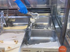 -VENCHI 闻绮(上海佛罗伦萨小镇店)